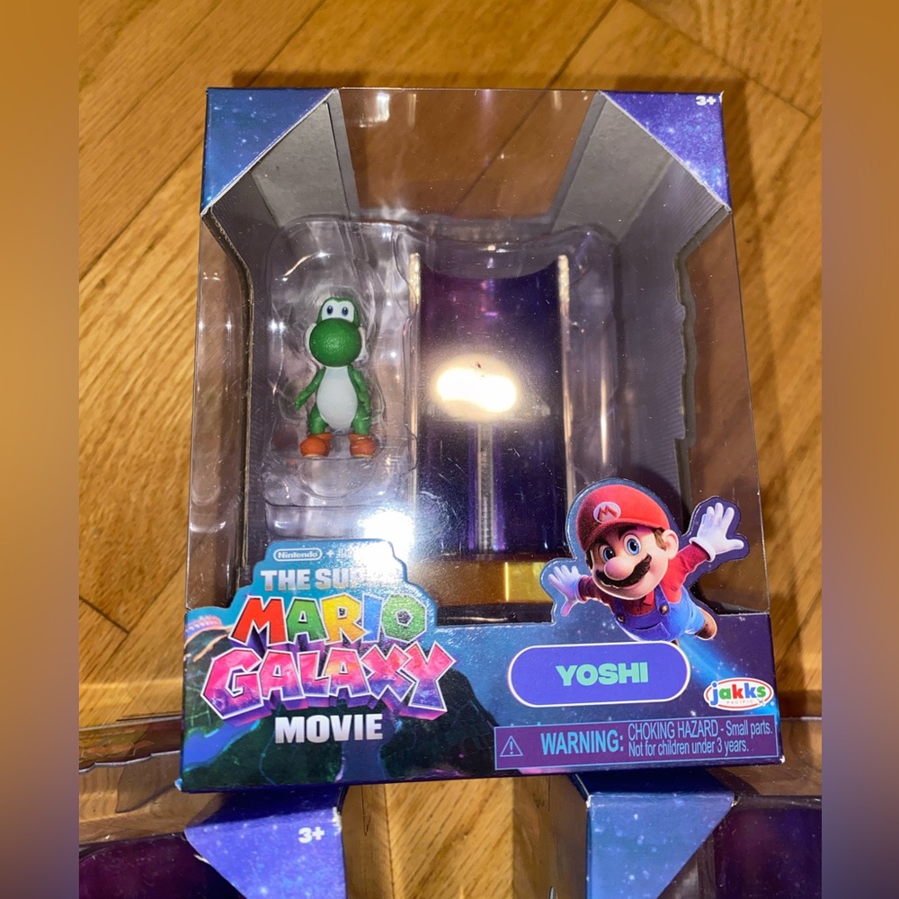 Super Mario Galaxy Movie–1.5” Figures w/Star Launcher Bundle Mario, Luigi, Yoshi - Picture 3 of 13